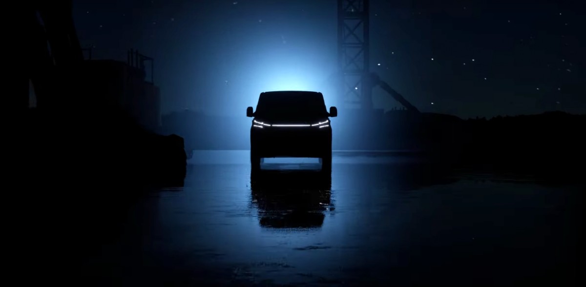 Ford will unveil new electric Tourneo van